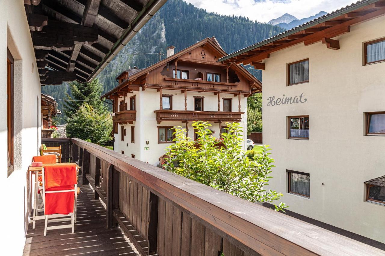 Ferienwohnung Galerie Kaiser Mayrhofen Exterior foto