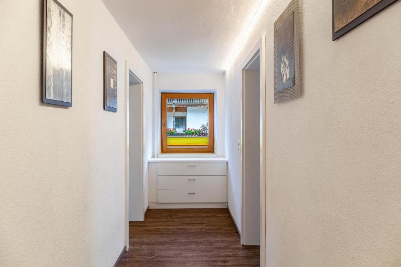 Ferienwohnung Galerie Kaiser Mayrhofen Exterior foto