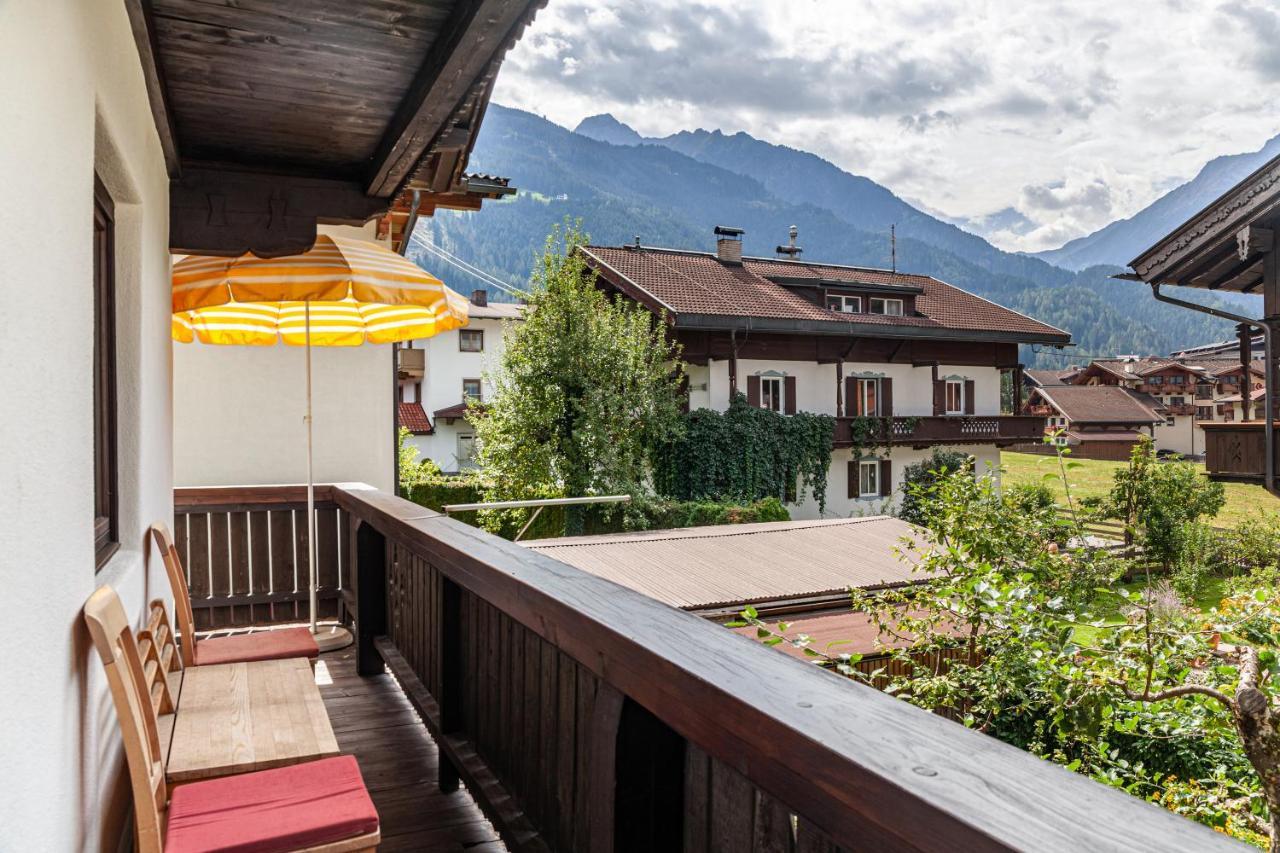 Ferienwohnung Galerie Kaiser Mayrhofen Exterior foto